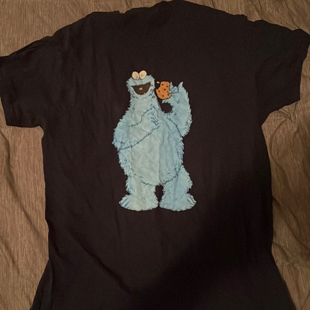 kaws Cookie Monster t shirt